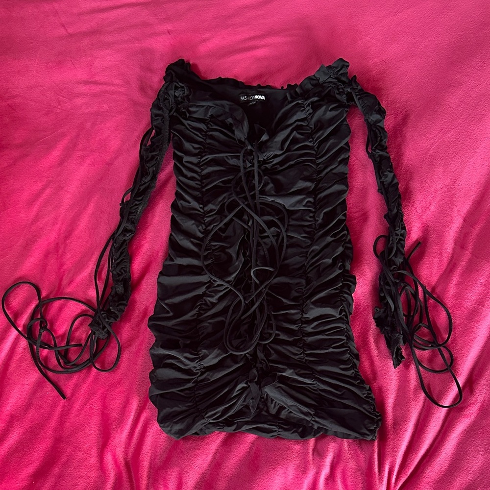 Fashion Nova lace up dress